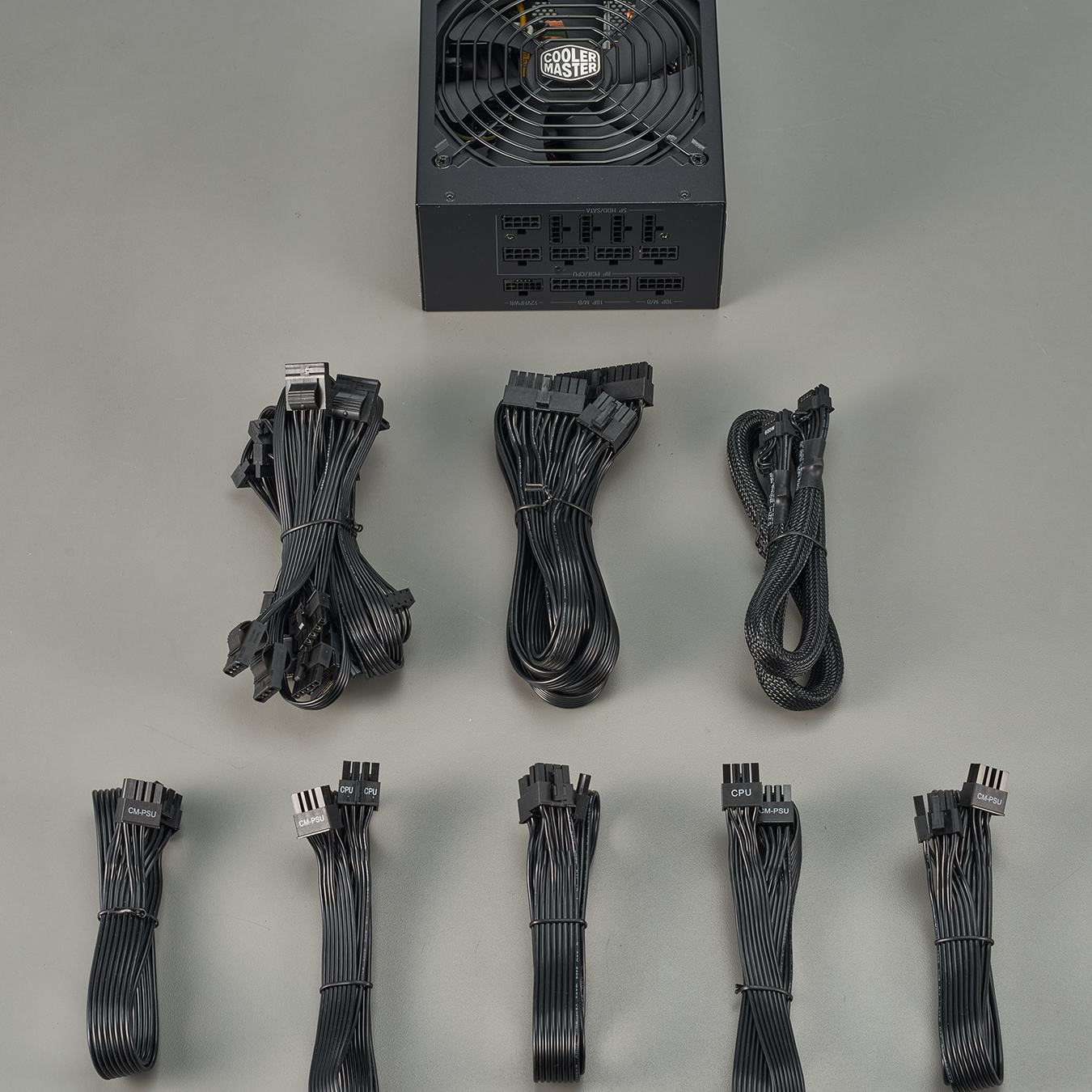 GX GOLD FM 1050W ATX3.0