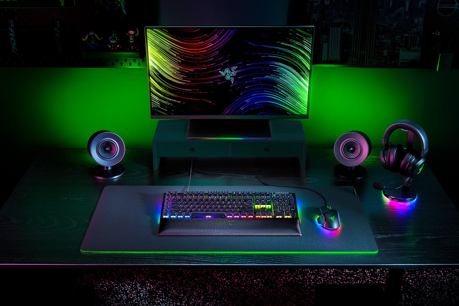 RAZER BLACKWIDOW V4 GAMING KEYBOARD GREEN SWITCH thumbnail 3