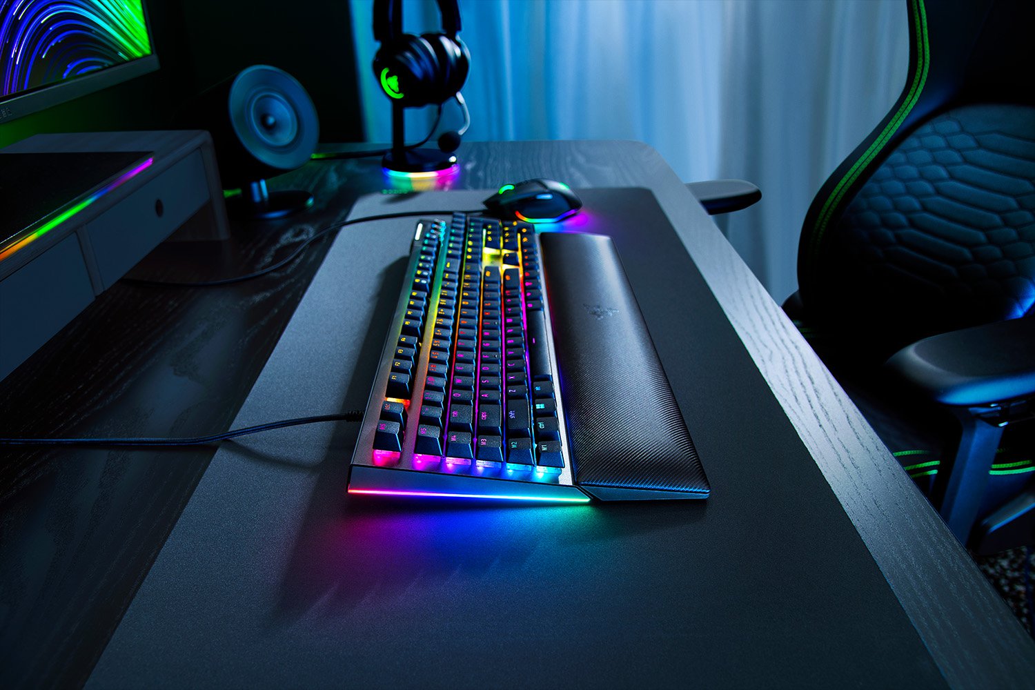 RAZER BLACKWIDOW V4 GAMING KEYBOARD YELLOW SWITCH thumbnail 6