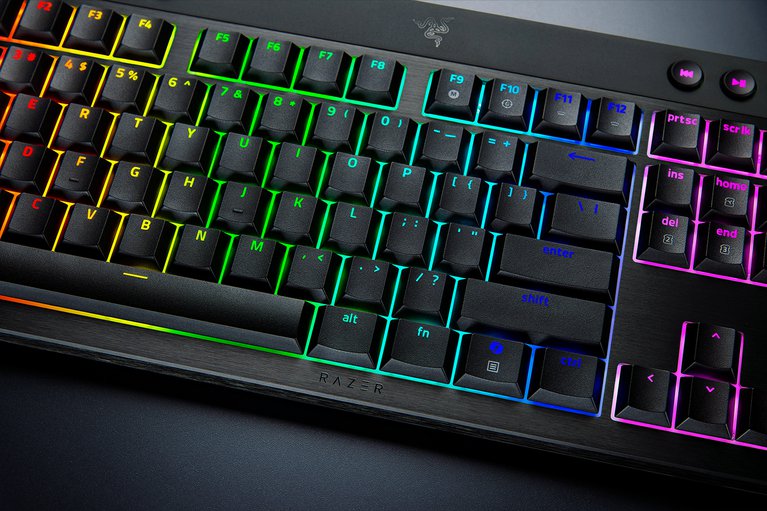 RAZER BLACKWIDOW V4 LOW-PROFI TKL HYPERSPEED YE thumbnail 3