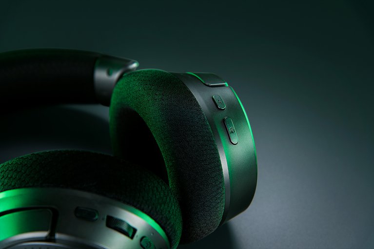 RAZER KRAKEN V4 WIRELESS GAMING HEADSET thumbnail 4
